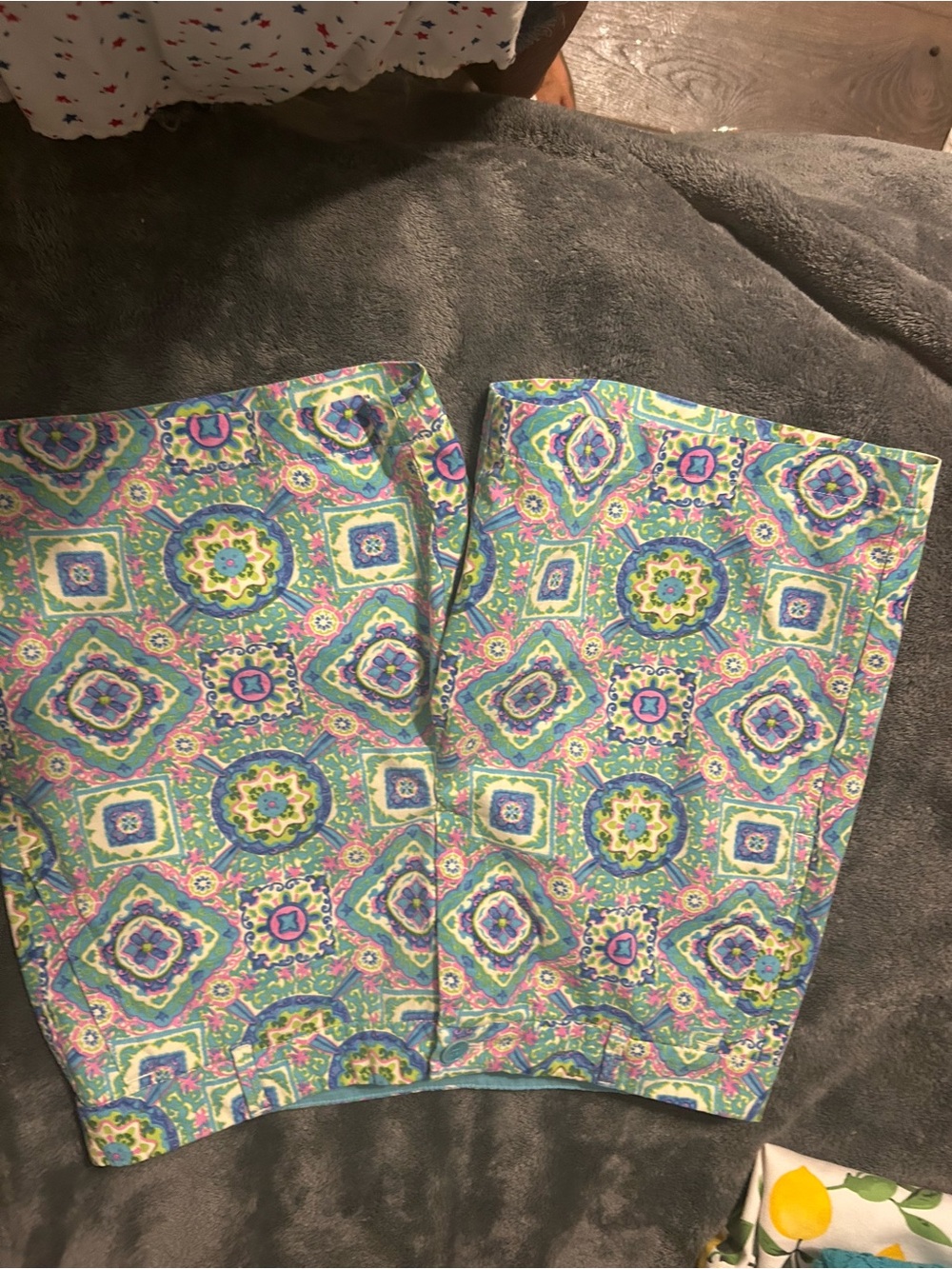 Talbots patterned shorts called The Weekend Short size 8